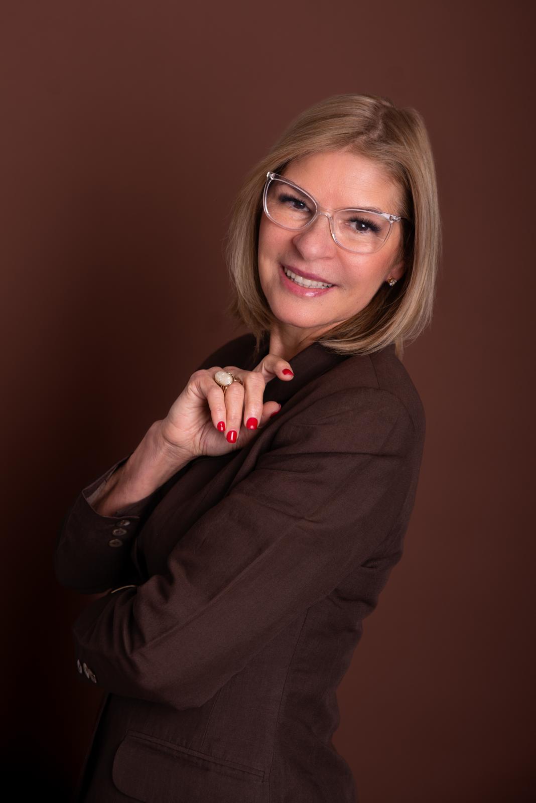 Dhija Maria, personal organiser in London